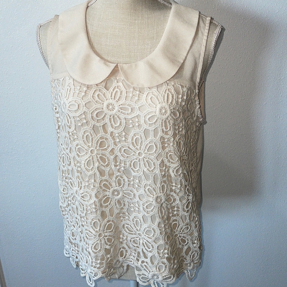 Monteau cream crochet blouse sleeveless size large